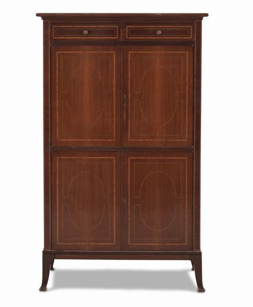 Mobile credenza impiallacciato in legno di mogano. XX secolo  - Asta Antiquariato - Associazione Nazionale - Case d'Asta italiane