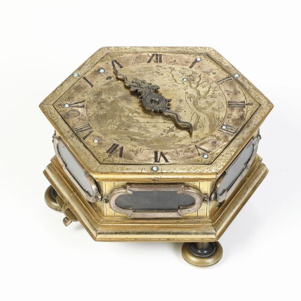 Orologio da tavolo esagonale. Cassa probabilmente Germania XVII secolo, movimento del XIX secolo  - Asta Antiquariato - Associazione Nazionale - Case d'Asta italiane