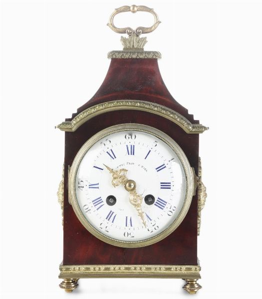 Orologio da camera con cassa lastronata in tartaruga. XIX-XX secolo  - Asta Antiquariato - Associazione Nazionale - Case d'Asta italiane