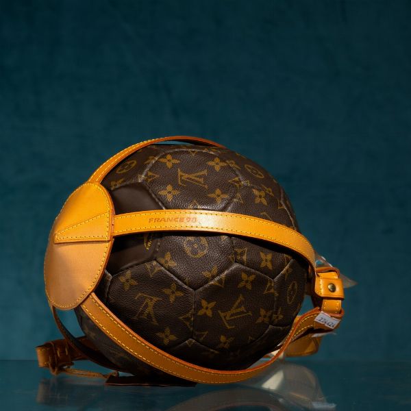 Louis Vuitton Edizione Limitata FIFA Monogramma 1998 COPPA DEL MONDO  - Asta Moda e Accessori for Men - Associazione Nazionale - Case d'Asta italiane