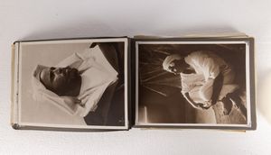 Lehnert & Landrock : Rudolf Franz Lehnert (1878-1948) & Ernst Heinrich Landrock (1878-1966) Album contenente 24 fotolitografie  - Asta Fotografia - Associazione Nazionale - Case d'Asta italiane