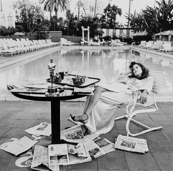 Terry O'Neill : Faye Dunaway  - Asta Fotografia - Associazione Nazionale - Case d'Asta italiane