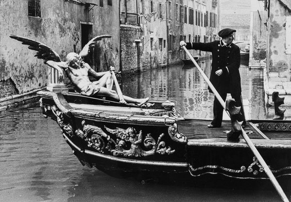 Gianni Berengo Gardin : Venezia, funerale  - Asta Fotografia - Associazione Nazionale - Case d'Asta italiane