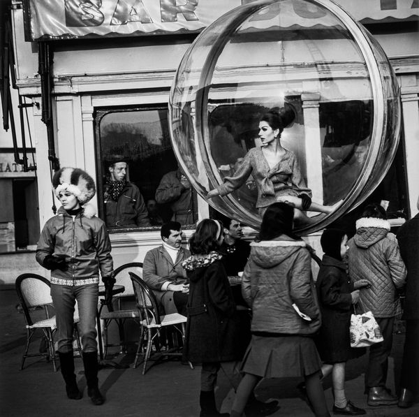 Melvin Sokolsky : Ali Taxi, Paris  - Asta Fotografia - Associazione Nazionale - Case d'Asta italiane