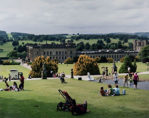 Simon Roberts : Chatsworth House, Bakewell, Derbyshire  - Asta Fotografia - Associazione Nazionale - Case d'Asta italiane