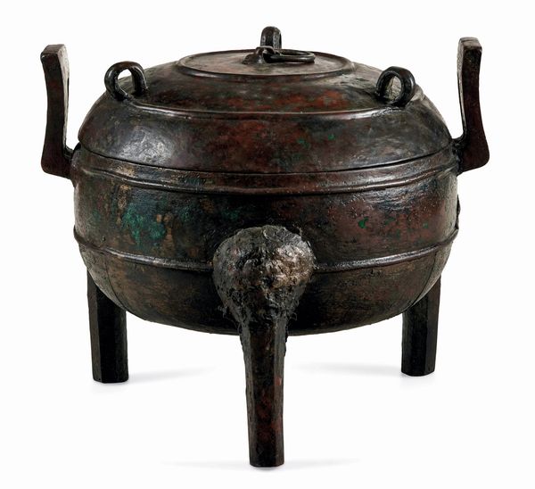 Incensiere tripode in bronzo di forma arcaica con coperchio, Cina, Dinastia Song (960-1279)  - Asta Dipinti e Sculture del XIX-XX secolo - Associazione Nazionale - Case d'Asta italiane