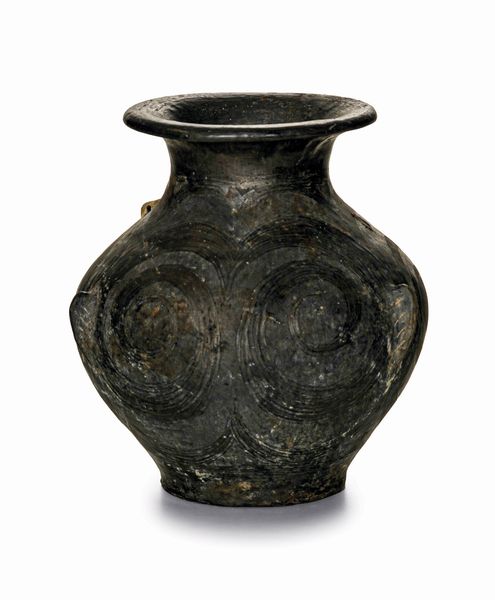 Vaso in bronzo in forma arcaica con motivi geometrici, Cina, probabilmente Dinastia Ming (1368-1644)  - Asta Dipinti e Sculture del XIX-XX secolo - Associazione Nazionale - Case d'Asta italiane