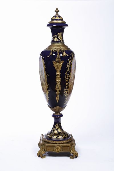 Monumentale vaso<BR>Francia, verso la fine del XIX secolo  - Asta Dipinti e Sculture del XIX-XX secolo - Associazione Nazionale - Case d'Asta italiane