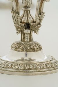 Coppia di candelabri. Argenteria milanese del XX secolo, argentiere Giuseppe Silva  - Asta Dipinti e Sculture del XIX-XX secolo - Associazione Nazionale - Case d'Asta italiane