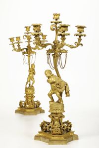 Coppia di candelabri a sei luci in bronzo fuso e dorato. XIX secolo  - Asta Dipinti e Sculture del XIX-XX secolo - Associazione Nazionale - Case d'Asta italiane