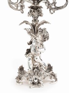 Importante coppia di candelabri con sculture  - Asta Argenti Antichi e del XX Secolo - Associazione Nazionale - Case d'Asta italiane