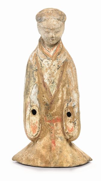 Figura di saggio in terracotta con tracce di policromia, Dinastia Tang (618-906)  - Asta Sei Secoli di Arti e Arredi - Associazione Nazionale - Case d'Asta italiane