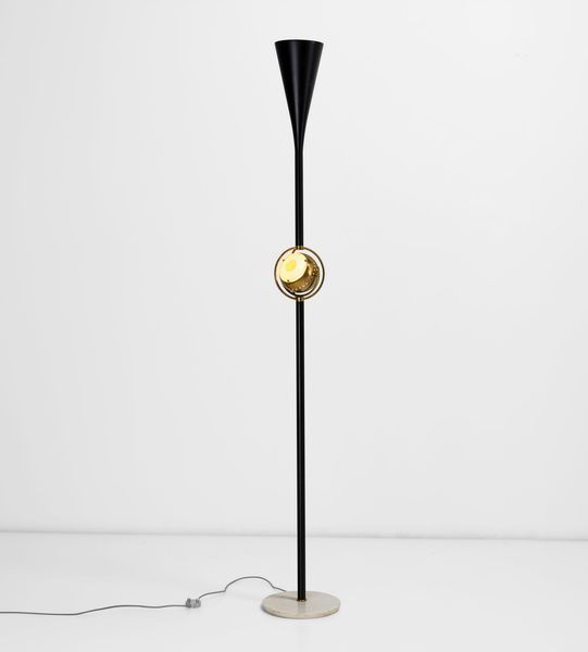 ANGELO LELII : Lampada da terra mod. Polifemo 12555  - Asta Design 200 - Associazione Nazionale - Case d'Asta italiane