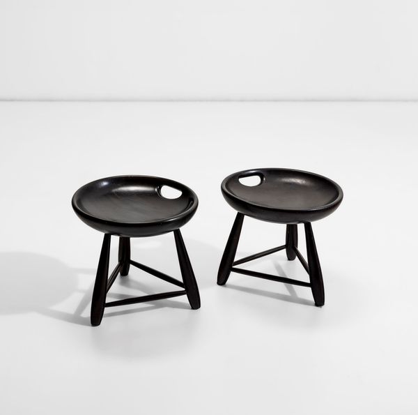 Sergio Rodrigues : Due pouf  - Asta Design 200 - Associazione Nazionale - Case d'Asta italiane