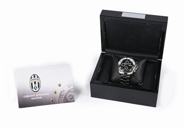 Juventus Chrono Master - Orologio da polso cronografo automatico day-date da uomo in acciaio con fondello scheletrato e bracciale originale in acciaio  - Asta Asta a Tempo - Orologi da Tasca da Polso e da Tavolo - Associazione Nazionale - Case d'Asta italiane