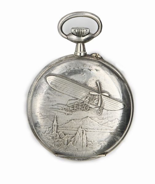 Orologio da tasca remontoir da uomo in metallo argentato con incisione di aereo sulla cassa firmata Holy Freres. Scappamento a cilindro con bilanciere anulare e spirale piana  - Asta Asta a Tempo - Orologi da Tasca da Polso e da Tavolo - Associazione Nazionale - Case d'Asta italiane