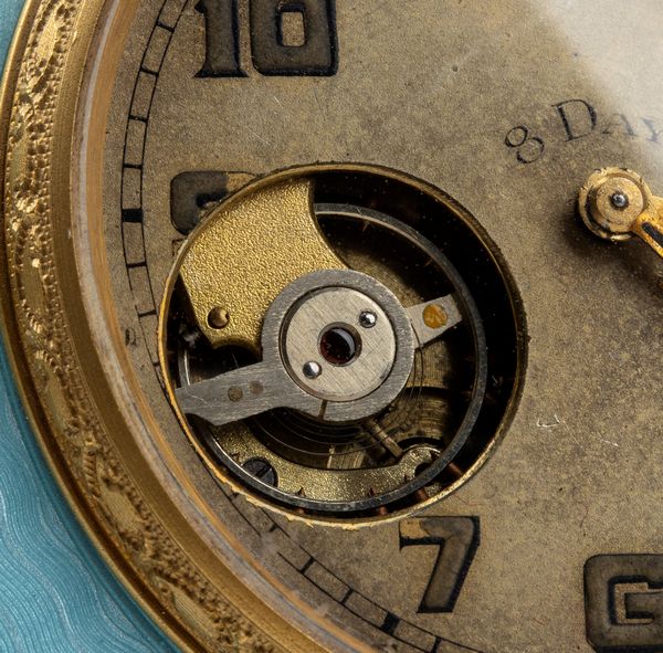 Asprey & Co Ltd : Orologio da tavolo Art Dco in metallo dorato e smalti  - Asta Piccoli Orologi da tavolo Art Dco e Saliere d'Epoca dalle Collezioni Melandri di Objets de Vertu - Associazione Nazionale - Case d'Asta italiane