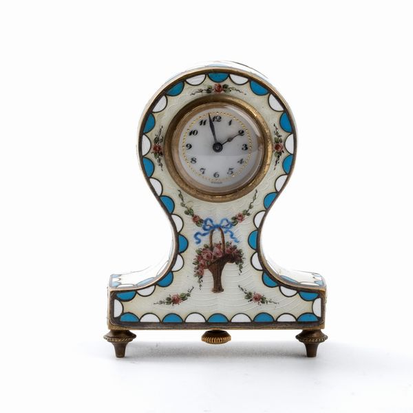 Orologio da tavolo Art Dco con smalti  - Asta Piccoli Orologi da tavolo Art Dco e Saliere d'Epoca dalle Collezioni Melandri di Objets de Vertu - Associazione Nazionale - Case d'Asta italiane