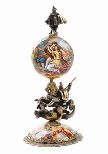 Orologio da tavolo in argento e smalti  - Asta Piccoli Orologi da tavolo Art Dco e Saliere d'Epoca dalle Collezioni Melandri di Objets de Vertu - Associazione Nazionale - Case d'Asta italiane