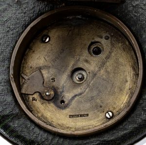 Henry Williamson Ltd : Orologio da tavolo Art Dco con smalti  - Asta Piccoli Orologi da tavolo Art Dco e Saliere d'Epoca dalle Collezioni Melandri di Objets de Vertu - Associazione Nazionale - Case d'Asta italiane