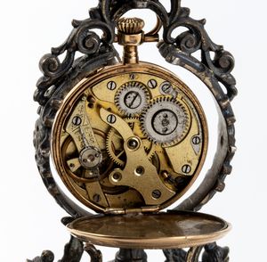 Portaorologio in argento, diaspro e avorio  - Asta Piccoli Orologi da tavolo Art Dco e Saliere d'Epoca dalle Collezioni Melandri di Objets de Vertu - Associazione Nazionale - Case d'Asta italiane