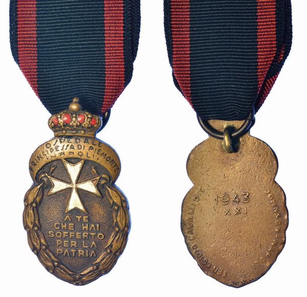 SOVRANO MILITARE ORDINE DI MALTA - OSPEDALE PRINCIPESSA DI PIEMONTE, NAPOLI. Decorazione 1943/A. XXI. a nome del tenente Egidio Cavalli.  - Asta Numismatica - Associazione Nazionale - Case d'Asta italiane