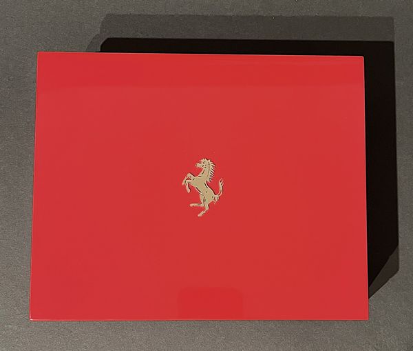 SCUDERIA FERRARI. Medaglia in oro per il 70 Anniversario della Ferrari (1947-2017).  - Asta Numismatica - Associazione Nazionale - Case d'Asta italiane