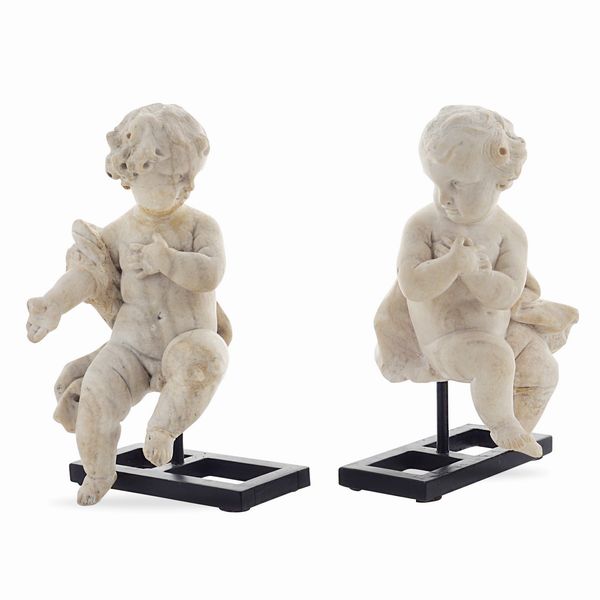 Coppia di sculture in marmo bianco scolpito  - Asta Dipinti Antichi e del XIX Secolo Arredi e Sculture - Associazione Nazionale - Case d'Asta italiane