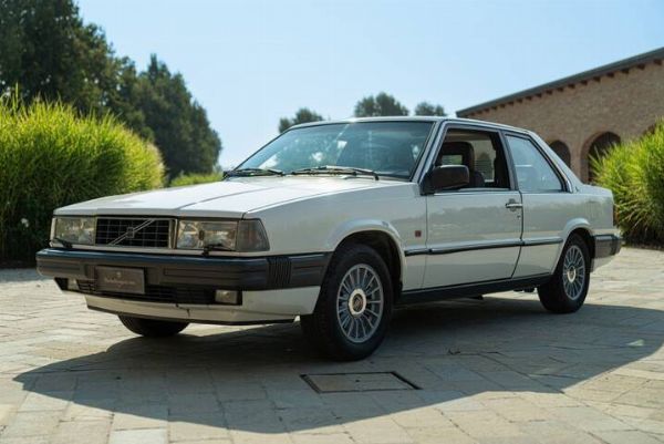 VOLVO : 780 Coup Turbo Bertone  - Asta Auto  - Associazione Nazionale - Case d'Asta italiane