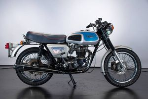 Triumph - Bonneville Silver Jubilee