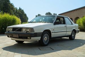 VOLVO - 780 Coup Turbo Bertone