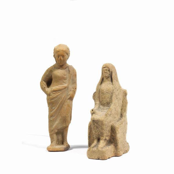 STATUETTA VOTIVA E DEA IN TRONO  - Asta ARCHEOLOGIA - Associazione Nazionale - Case d'Asta italiane