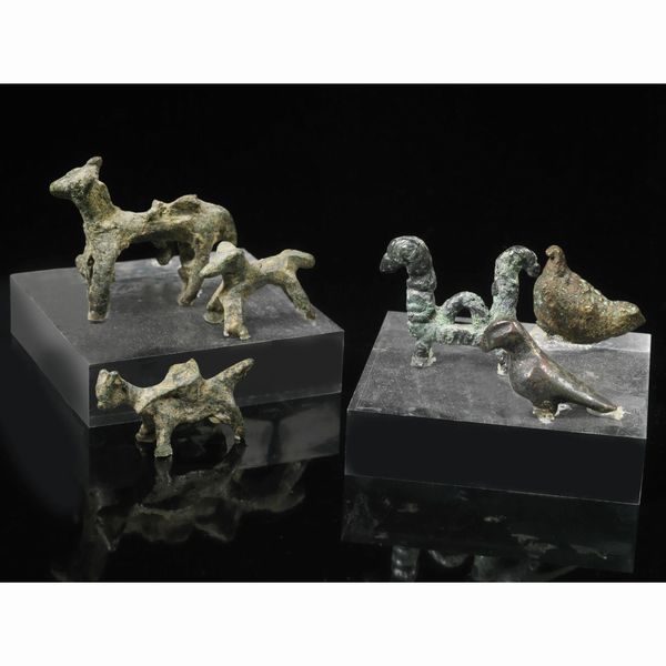 GRUPPO DI STATUETTE ZOOMORFE  - Asta ARCHEOLOGIA - Associazione Nazionale - Case d'Asta italiane