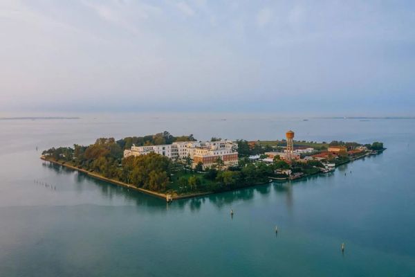 JW Marriott Venice Resort & SPA - Venezia  - Asta PANDOLFINI PER AMICI DI URI - ASTA BENEFICA PER SOSTENERE LA RICERCA SCIENTIFICA UROLOGICA - Associazione Nazionale - Case d'Asta italiane