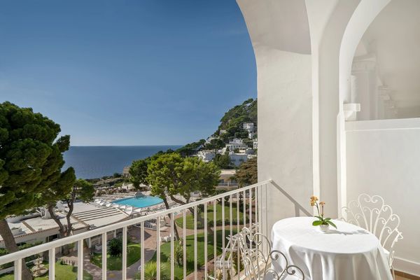 Grand Hotel Quisisana - Capri (NA)  - Asta PANDOLFINI PER AMICI DI URI - ASTA BENEFICA PER SOSTENERE LA RICERCA SCIENTIFICA UROLOGICA - Associazione Nazionale - Case d'Asta italiane