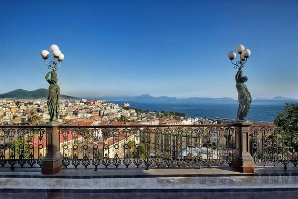 Grand Hotel Parkers - Napoli  - Asta PANDOLFINI PER AMICI DI URI - ASTA BENEFICA PER SOSTENERE LA RICERCA SCIENTIFICA UROLOGICA - Associazione Nazionale - Case d'Asta italiane