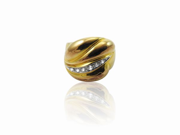 Anello a fascia in oro giallo e bianco con diamanti  - Asta Gioielli e Orologi - Associazione Nazionale - Case d'Asta italiane