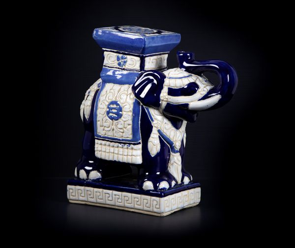 Elefante blu della fortuna  - Asta 20TH CENTURY DESIGN From the late 19th to the early 21th Century - Associazione Nazionale - Case d'Asta italiane