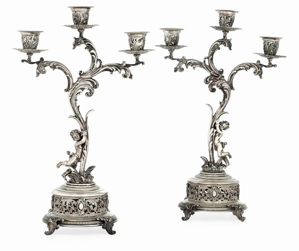 Coppia di candelabri. Argenteria milanese del XX secolo, argentiere Gaetano Tadiello  - Asta L'Art de la Table - Associazione Nazionale - Case d'Asta italiane