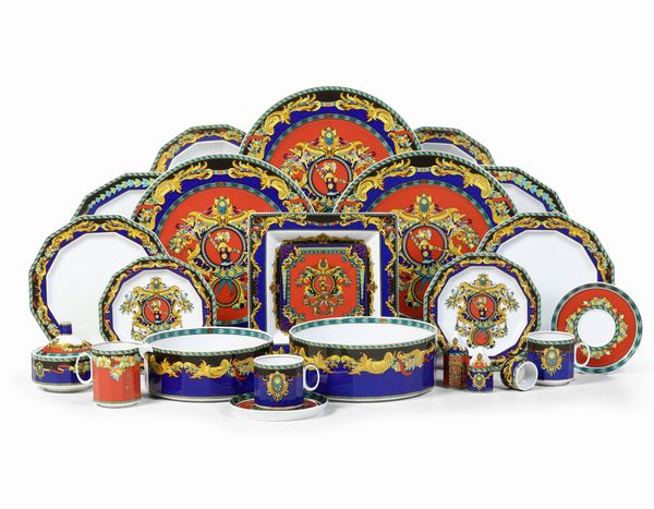 Servizio da tavola Le Roi Soleil di Versace<BR>Germania, Manifattura Rosenthal, design di Gianni Versace, fine del XX secolo<BR>  - Asta L'Art de la Table - Associazione Nazionale - Case d'Asta italiane