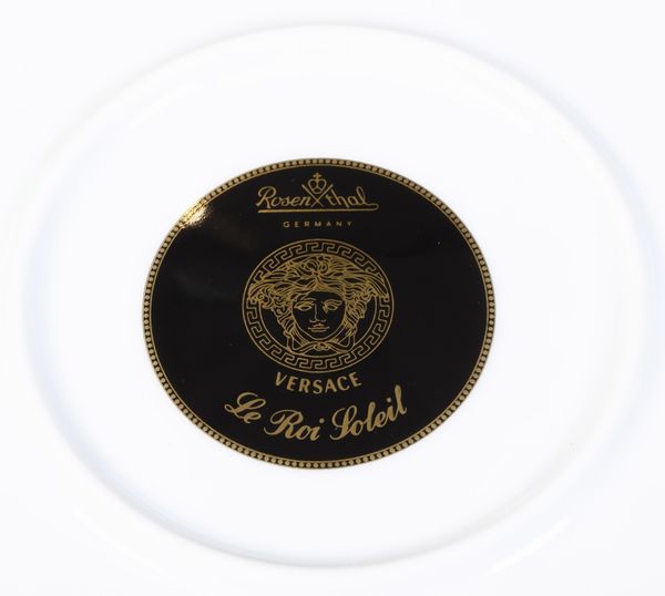 Servizio da tavola Le Roi Soleil di Versace<BR>Germania, Manifattura Rosenthal, design di Gianni Versace, fine del XX secolo<BR>  - Asta L'Art de la Table - Associazione Nazionale - Case d'Asta italiane