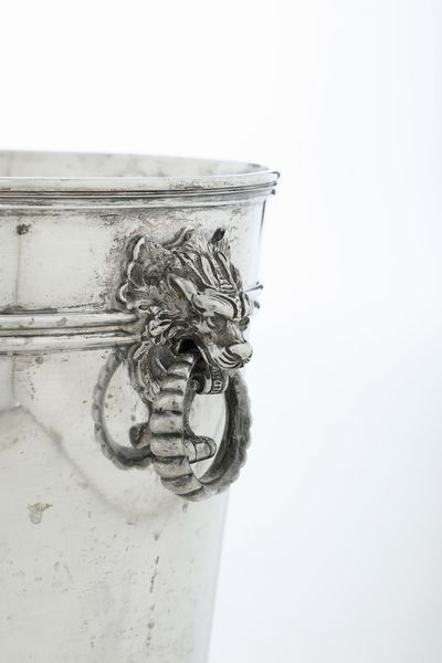 Porta ghiaccio. Argenteria veneta del XX secolo. Argentiere ubaldo San Dona, Treviso  - Asta L'Art de la Table - Associazione Nazionale - Case d'Asta italiane