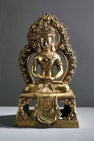 Scultura in bronzo dorato raffigurante Amitayus  - Asta Arte Orientale  - Associazione Nazionale - Case d'Asta italiane