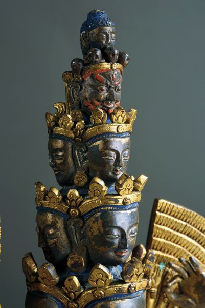 Scultura in bronzo dorato raffigurante Avalokiteshvara Ekadashamukha  - Asta Arte Orientale  - Associazione Nazionale - Case d'Asta italiane