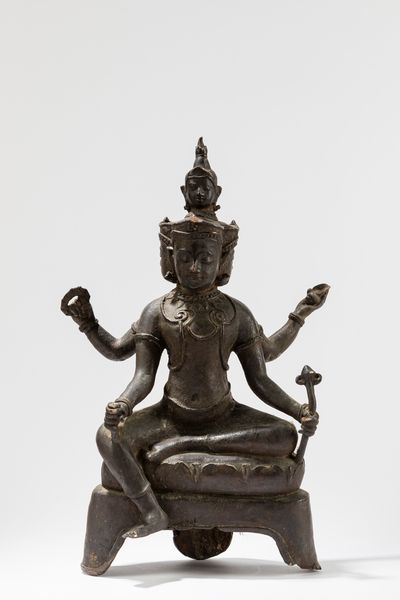 SCULTURA IN BRONZO RAFFIGURANTE TRIMURTI SHIVA  - Asta Arte Orientale  - Associazione Nazionale - Case d'Asta italiane