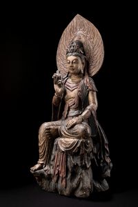 SCULTURA IN LEGNO POLICROMO RAFFIGURANTE GUANYIN  - Asta Arte Orientale  - Associazione Nazionale - Case d'Asta italiane