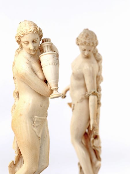 Due sculture in avorio, Inghilterra, XIX secolo  - Asta Antiquariato - Mobili, Sculture e Oggetti d'Arte - Associazione Nazionale - Case d'Asta italiane