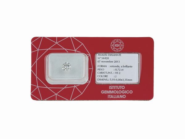 Diamante taglio rotondo a brillante di ct 0.72, colore J, caratteristiche interne VS2, fluorescenza UV debole  - Asta Fine Jewels - Associazione Nazionale - Case d'Asta italiane