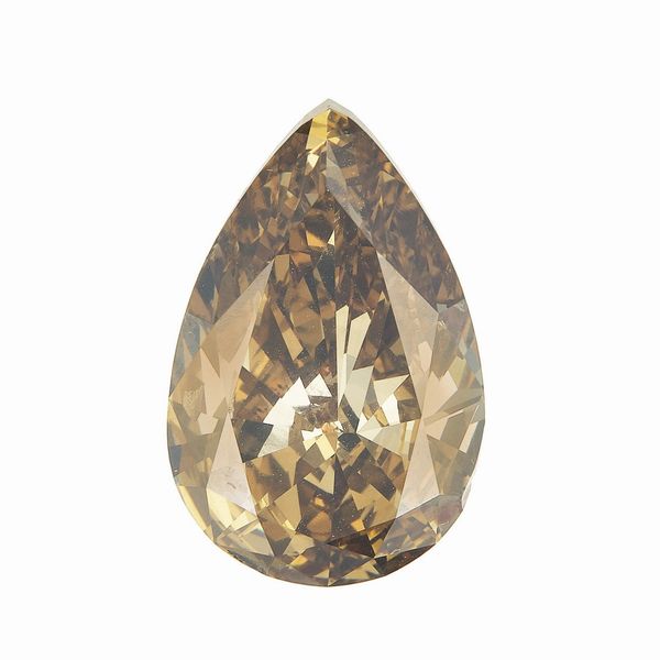 Diamante fancy yellowish brown, taglio goccia, di ct 8.04, caratteristiche interne SI2, fluorescenza UV nulla  - Asta Fine Jewels - Associazione Nazionale - Case d'Asta italiane