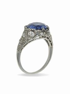 Anello con zaffiro Sri Lanka di ct 5.07  - Asta Fine Jewels - Associazione Nazionale - Case d'Asta italiane